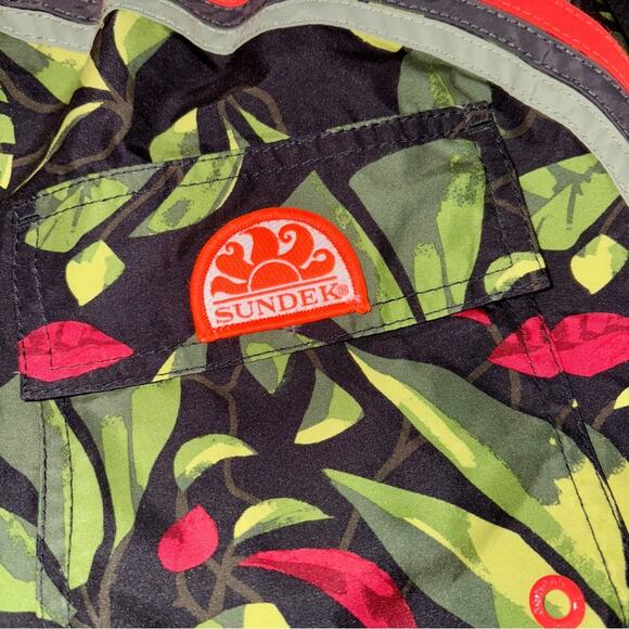 RARE Sundek Men’s Swim Trunks - Toucan Embroidered - Picture 6 of 7